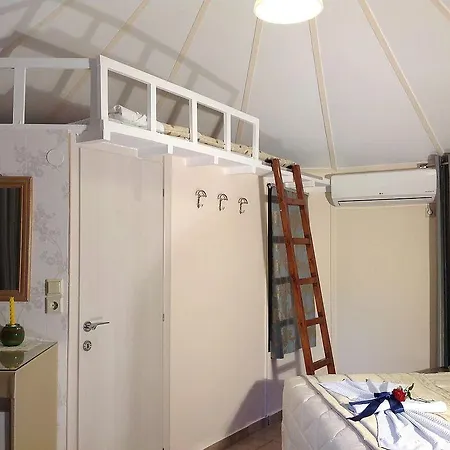 Hotell Chrissa Rooms&bungalows Delphi