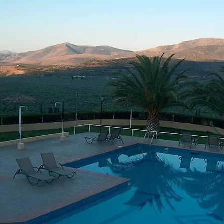 Chrissa Rooms&bungalows 3*