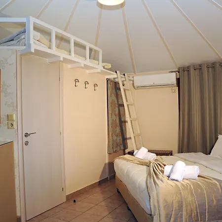 Hotell Chrissa Rooms&bungalows Delphi