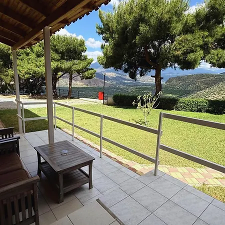 Chrissa Rooms&bungalows Hotell 3*