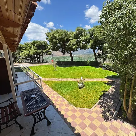 Chrissa Rooms&bungalows