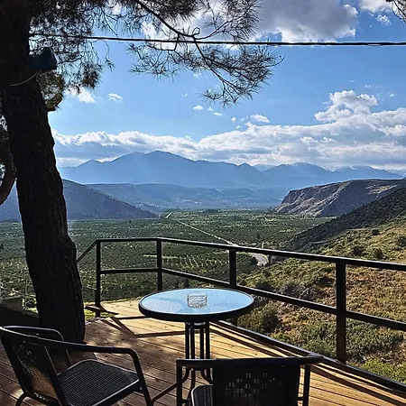 Chrissa Rooms&bungalows Hotell Delphi