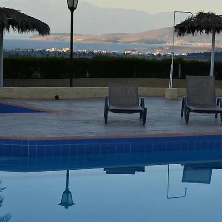Chrissa Rooms&bungalows Hotell