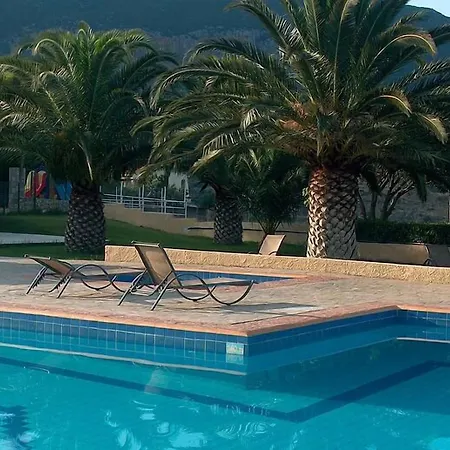 Hotell Chrissa Rooms&bungalows 3*