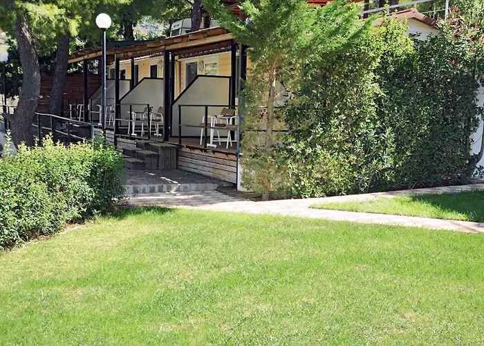 Chrissa & 3* Δελφοί