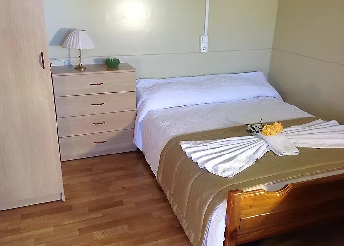 Chrissa & Ξενοδοχείο Δελφοί