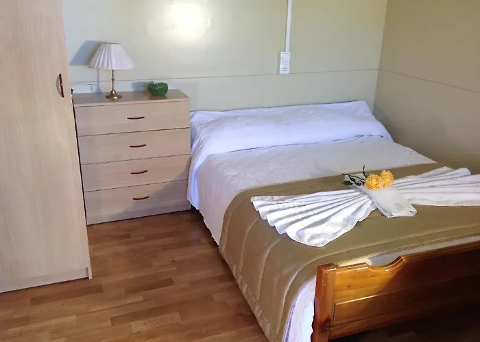 Chrissa & Ξενοδοχείο 3*